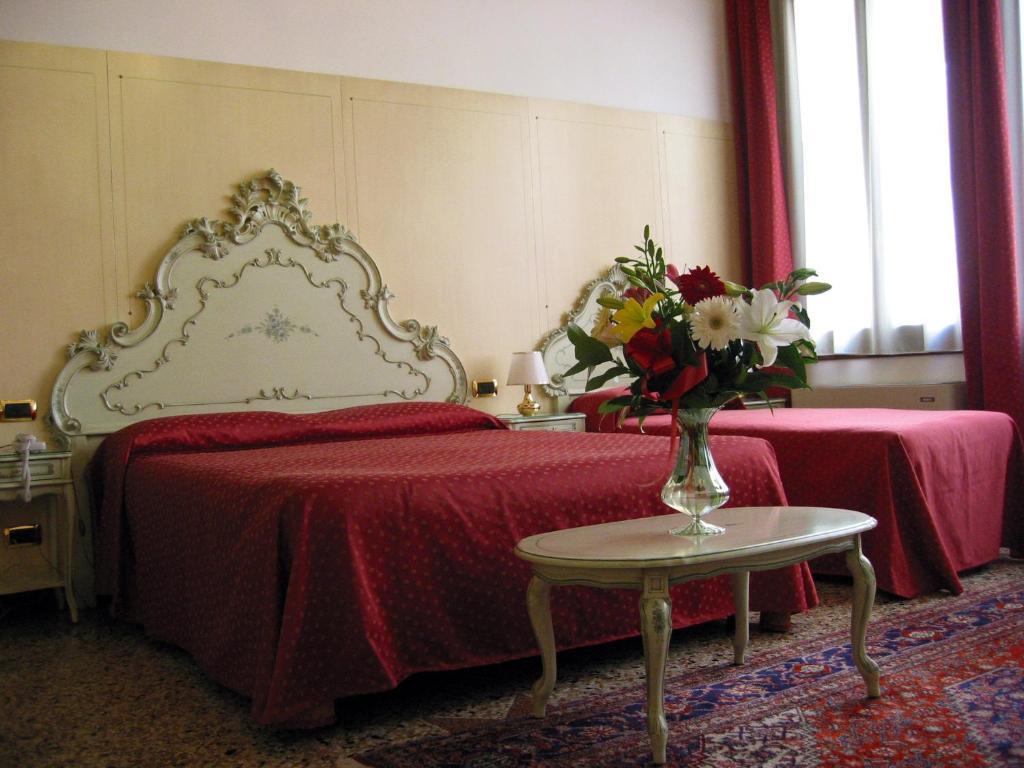 Guesthouse Ca' San Marcuola 1 威尼斯 客房 照片